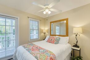 Keys to Paradise by Avantstay Balcony Pool Golf