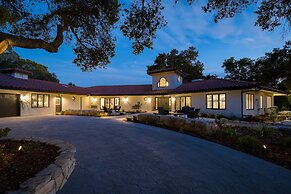 Rancho Robles by Avantstay Vineyard Villa w Views Pool Privacy