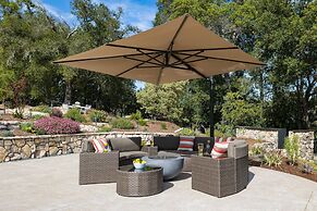 Rancho Robles by Avantstay Vineyard Villa w Views Pool Privacy