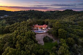 Rancho Robles by Avantstay Vineyard Villa w Views Pool Privacy