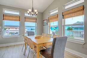 Casa Rosada by Avantstay Easy Beach Access Spacious Balcony Deck