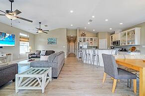 Casa Rosada by Avantstay Easy Beach Access Spacious Balcony Deck