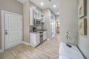 Casa Rosada by Avantstay Easy Beach Access Spacious Balcony Deck