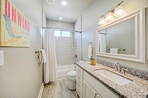 Casa Rosada by Avantstay Easy Beach Access Spacious Balcony Deck