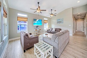 Casa Rosada by Avantstay Easy Beach Access Spacious Balcony Deck