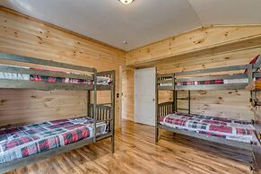 The Rustic Cottage by Avantstay Hot Tub Fire Pit Pool Table 5mins to T