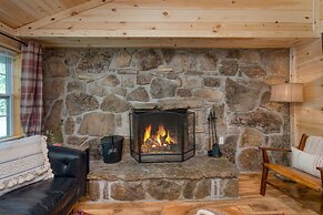 The Rustic Cottage by Avantstay Hot Tub Fire Pit Pool Table 5mins to T