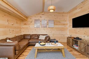 The Rustic Cottage by Avantstay Hot Tub Fire Pit Pool Table 5mins to T