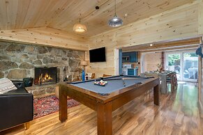 The Rustic Cottage by Avantstay Hot Tub Fire Pit Pool Table 5mins to T