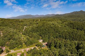 The Rustic Cottage by Avantstay Hot Tub Fire Pit Pool Table 5mins to T