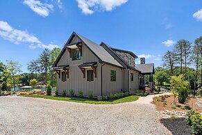 Gray Fox Lodge by Avantstay Waterslide Pool Theater Sleeps 23