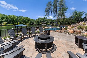 Gray Fox Lodge by Avantstay Waterslide Pool Theater Sleeps 23