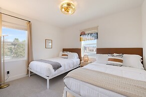 Lago Luxe by Avantstay Lakefront Private Pool Great for Festival Seaso