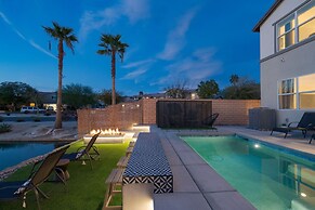 Lago Luxe by Avantstay Lakefront Private Pool Great for Festival Seaso