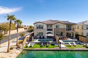 Lago Luxe by Avantstay Lakefront Private Pool Great for Festival Seaso