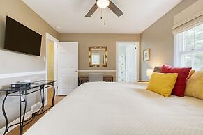 Hyannis 10min to Asheville Firepit Ping Pong