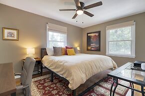 Hyannis 10min to Asheville Firepit Ping Pong