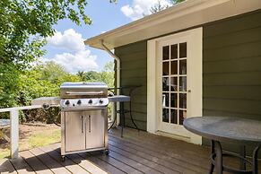 Hyannis 10min to Asheville Firepit Ping Pong