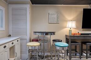 Hyannis 10min to Asheville Firepit Ping Pong