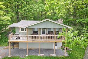 Ash Vale by Avantstay Spacious Deck w Views Ping Pong Table