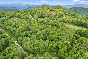 Ash Vale by Avantstay Spacious Deck w Views Ping Pong Table