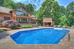 Stay Awhile by Avantstay Lakefront Pool Dock