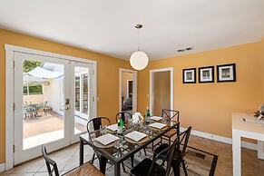 Dandelion by Avantstay Pool 0 2mi to Downtown