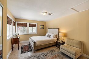 Dandelion by Avantstay Pool 0 2mi to Downtown