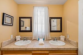 Dandelion by Avantstay Pool 0 2mi to Downtown