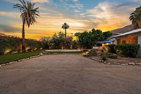 Dandelion by Avantstay Pool 0 2mi to Downtown