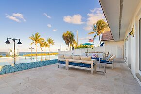 Beach Haven by Avantstay Pool Ocean Views Steps From the Beach