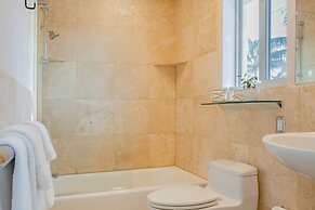 Beach Haven by Avantstay Pool Ocean Views Steps From the Beach