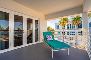 Beach Haven by Avantstay Pool Ocean Views Steps From the Beach