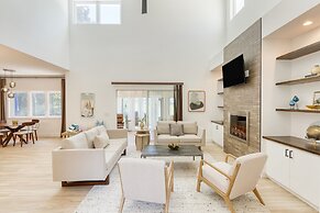 7min to Beach Private Patio on Golf Course Emerald Bay by Avantstay