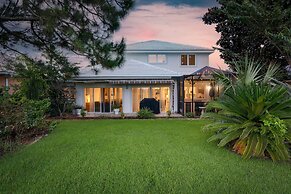 7min to Beach Private Patio on Golf Course Emerald Bay by Avantstay