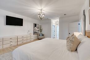 7min to Beach Private Patio on Golf Course Emerald Bay by Avantstay