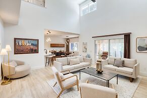 7min to Beach Private Patio on Golf Course Emerald Bay by Avantstay