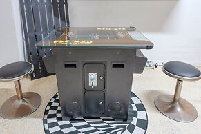 7min to Beach Private Patio on Golf Course Emerald Bay by Avantstay