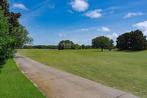 7min to Beach Private Patio on Golf Course Emerald Bay by Avantstay