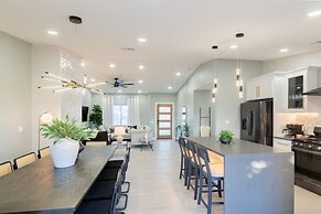 Calypso by Avantstay Entertainer s Paradise Pool Hot Tub Putting Green