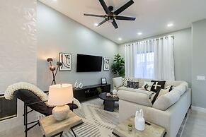 Calypso by Avantstay Entertainer s Paradise Pool Hot Tub Putting Green