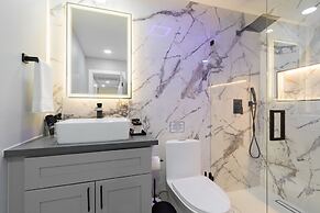 Calypso by Avantstay Entertainer s Paradise Pool Hot Tub Putting Green