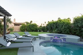 Calypso by Avantstay Entertainer s Paradise Pool Hot Tub Putting Green