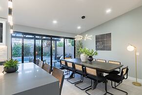 Calypso by Avantstay Entertainer s Paradise Pool Hot Tub Putting Green