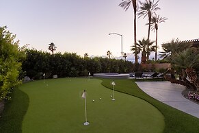 Calypso by Avantstay Entertainer s Paradise Pool Hot Tub Putting Green