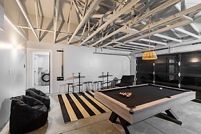 Calypso by Avantstay Entertainer s Paradise Pool Hot Tub Putting Green