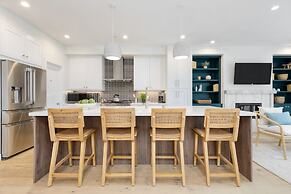 Pacific Villa by Avantstay Steps From Beach Luxurious Modern Indoor-ou