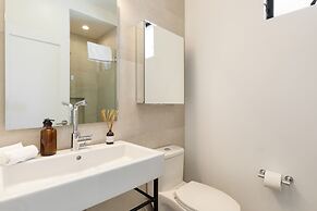 Pacific Villa by Avantstay Steps From Beach Luxurious Modern Indoor-ou