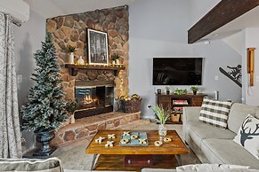 Slopeside Escape by Avantstay Walk to Ski Lifts Arcade Games Shufflebo