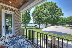 Dock Holiday by Avantstay Custom Home New Dock